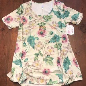 LuLaRoe perfect tee M